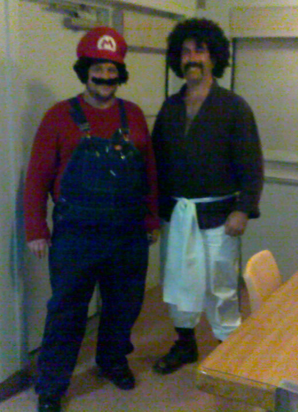 Haloween 2011-2-001.jpg